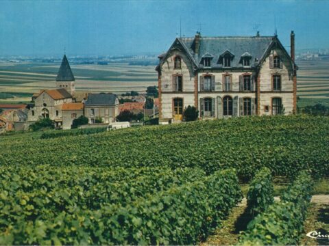 L'église et le château de Sacy (carte postale)