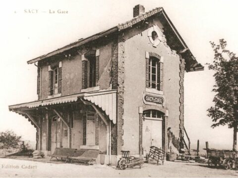 La gare de Sacy (carte postale)