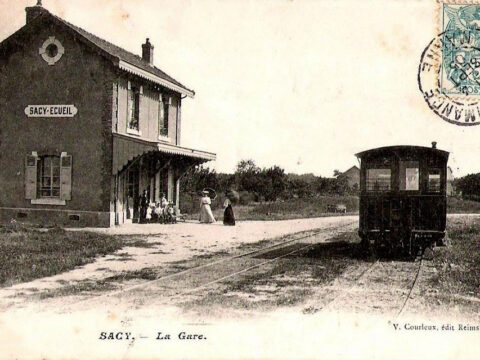 La gare de Sacy (carte postale)